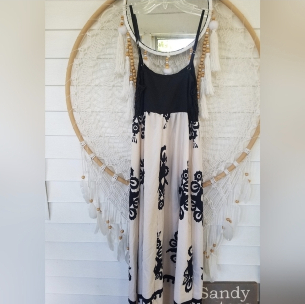 Black and Cream Print Maxi Dress Adjustable Straps - Picture 4 of 7